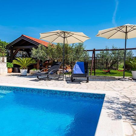 Apartment House Simoni With Pool, Zadar County 普利拉卡 外观 照片