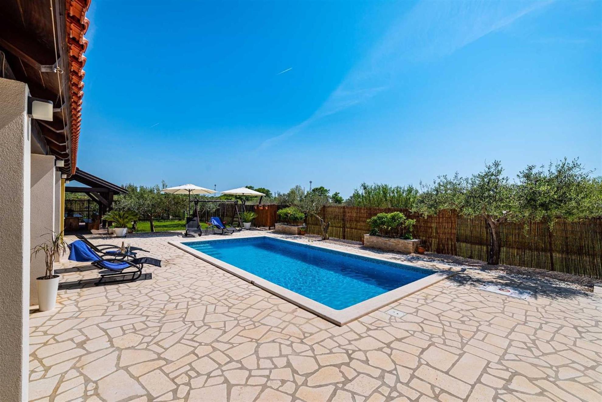 Apartment House Simoni With Pool, Zadar County 普利拉卡 外观 照片
