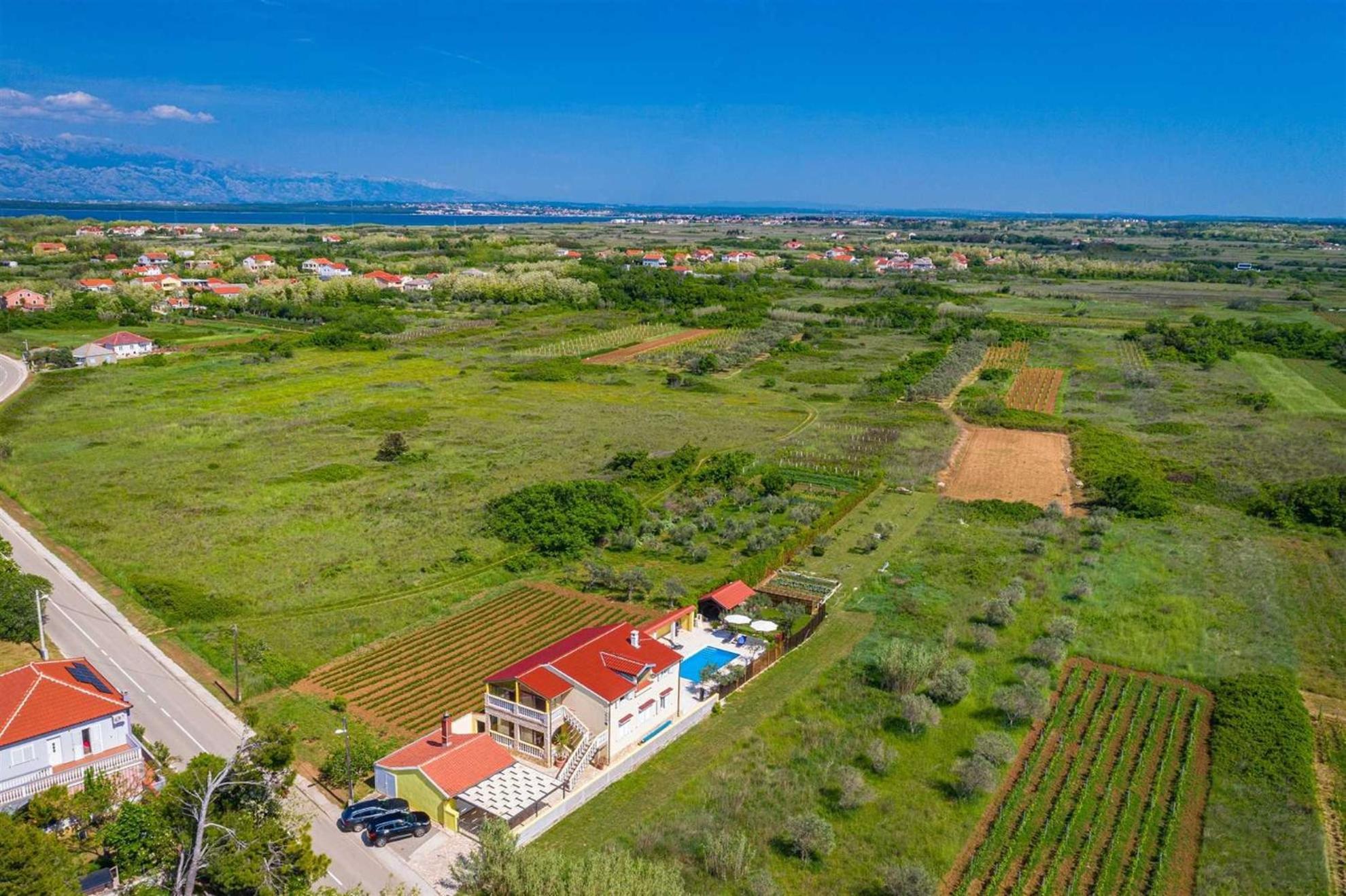 Apartment House Simoni With Pool, Zadar County 普利拉卡 外观 照片