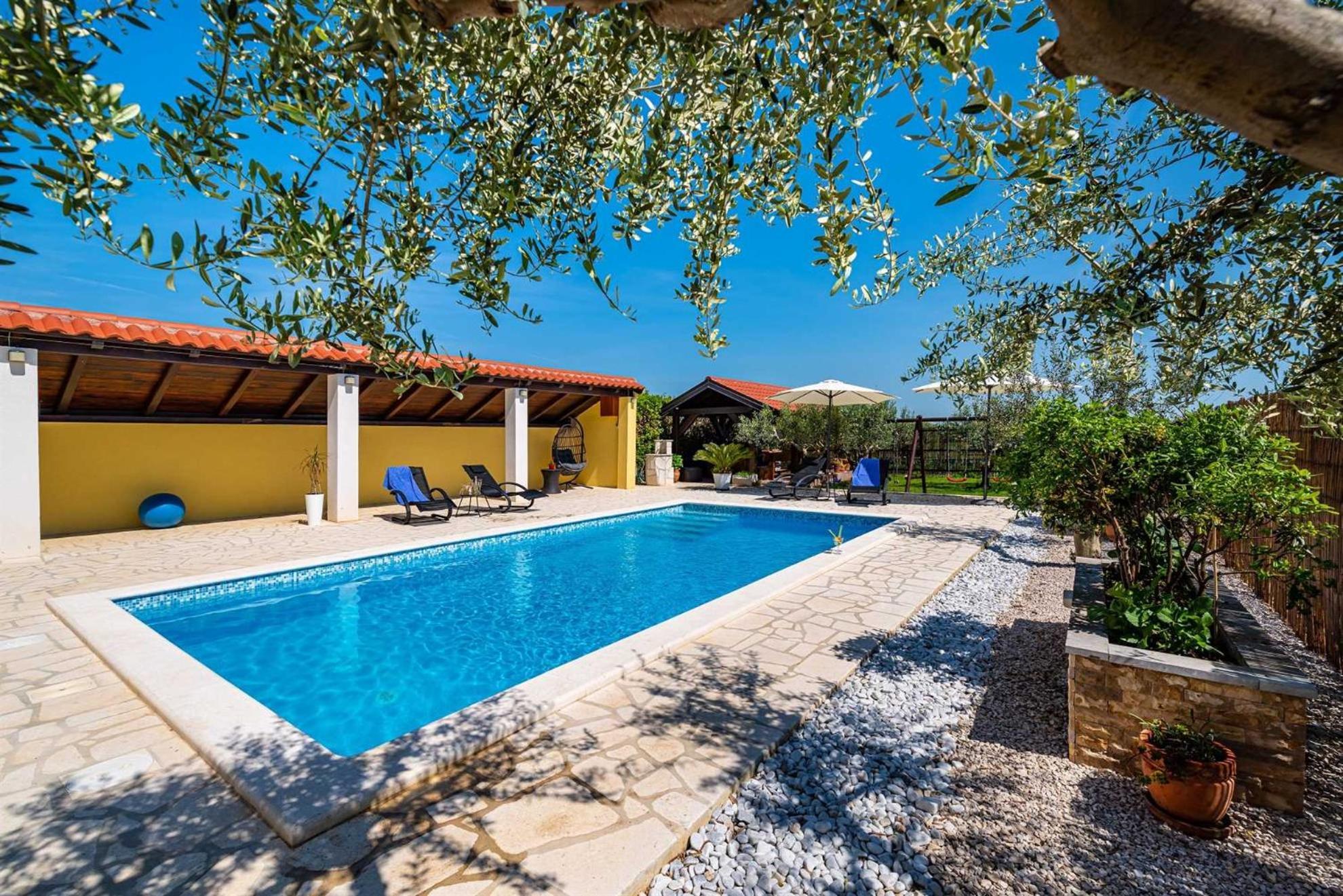 Apartment House Simoni With Pool, Zadar County 普利拉卡 外观 照片