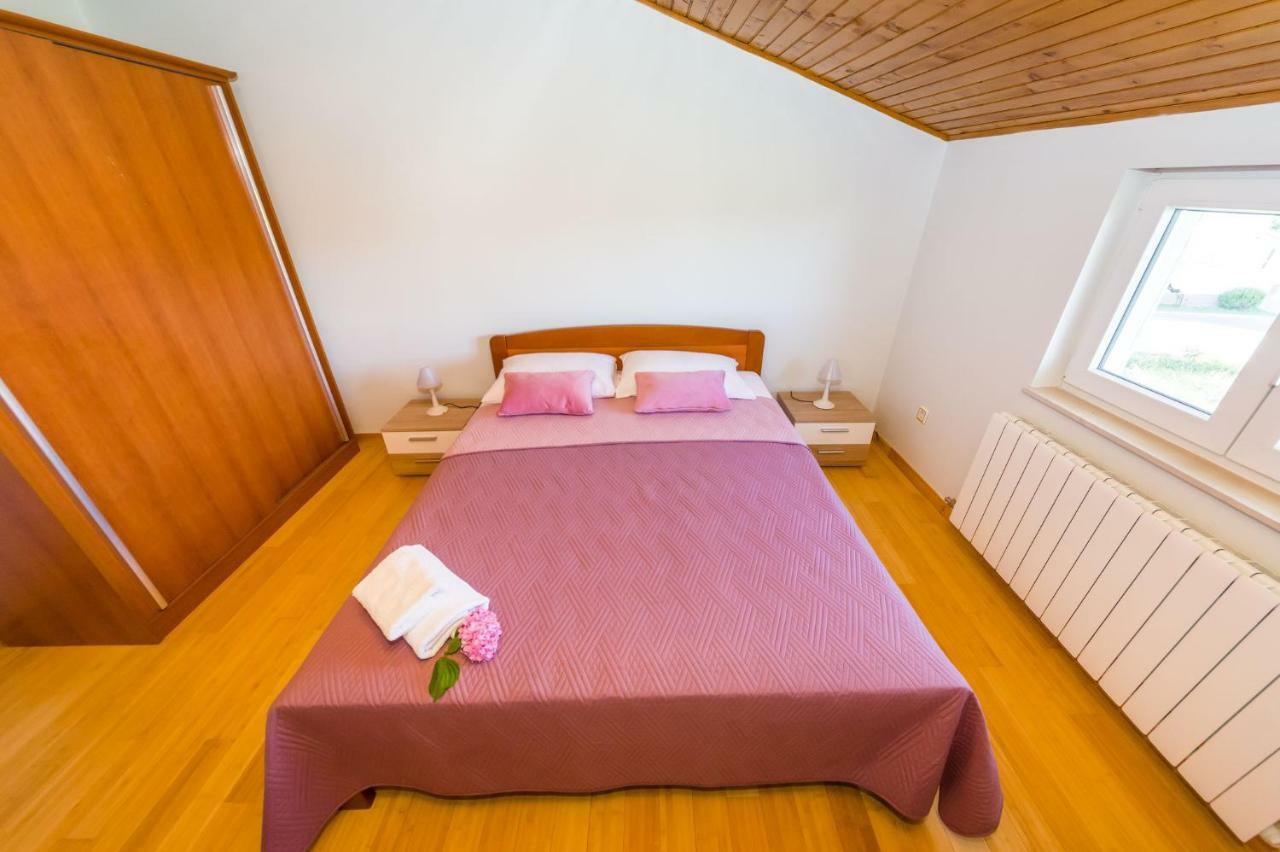Apartment House Simoni With Pool, Zadar County 普利拉卡 外观 照片