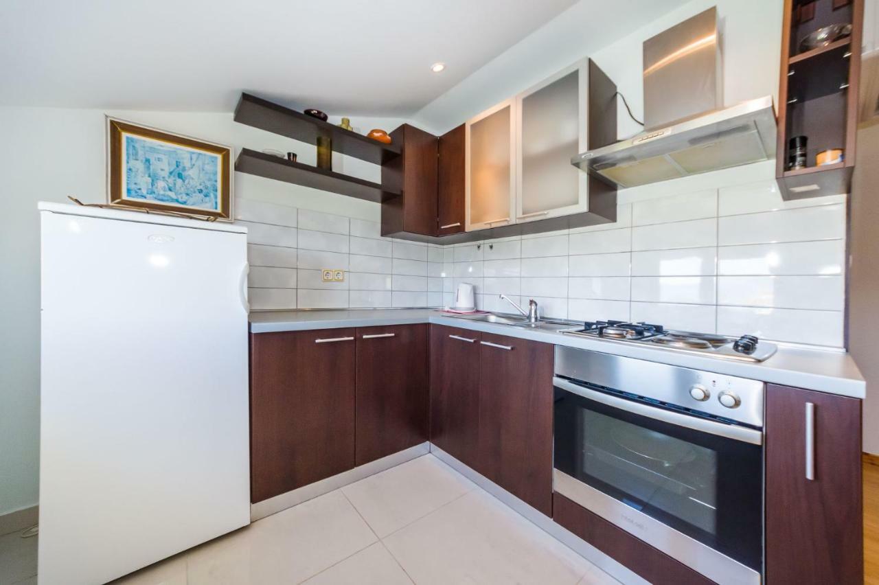 Apartment House Simoni With Pool, Zadar County 普利拉卡 外观 照片